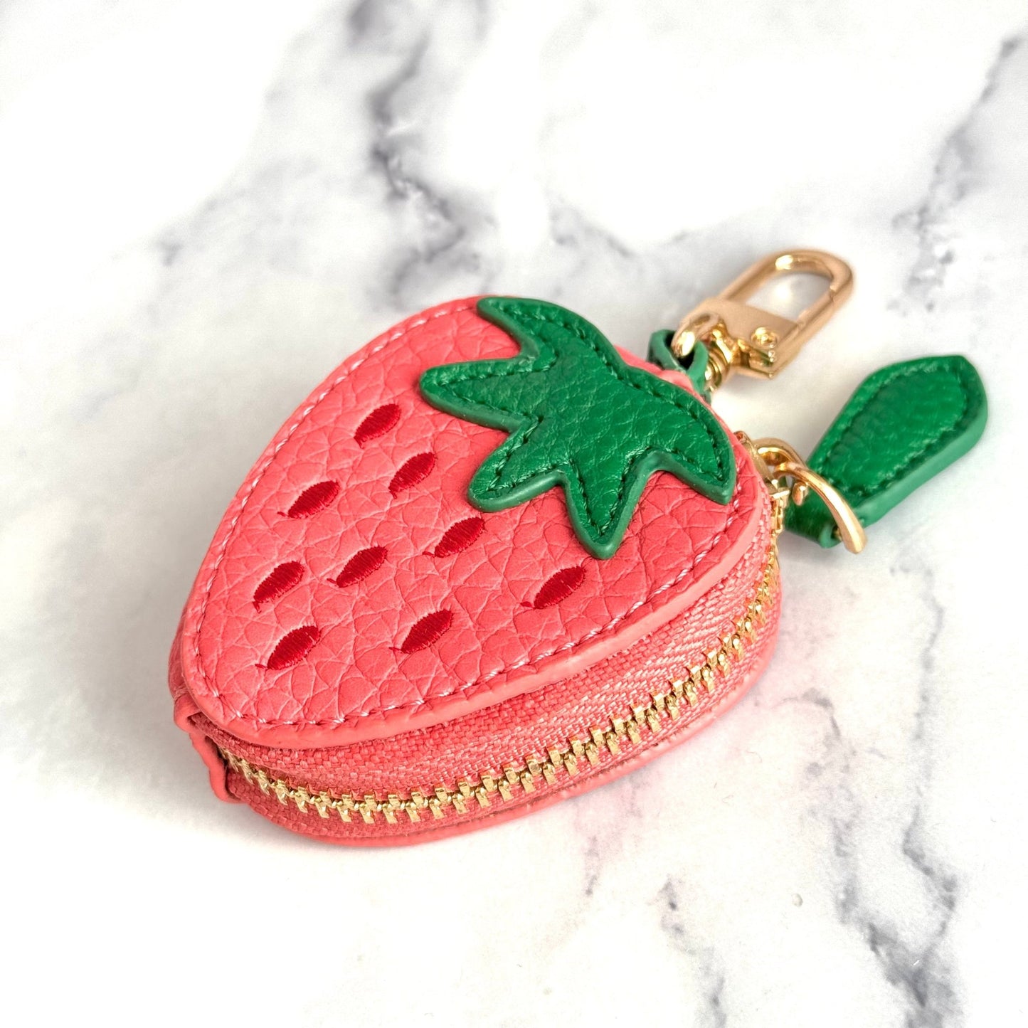 Strawberry Tumbler Purse - The Nifty Little Finds - The Nifty Little Finds