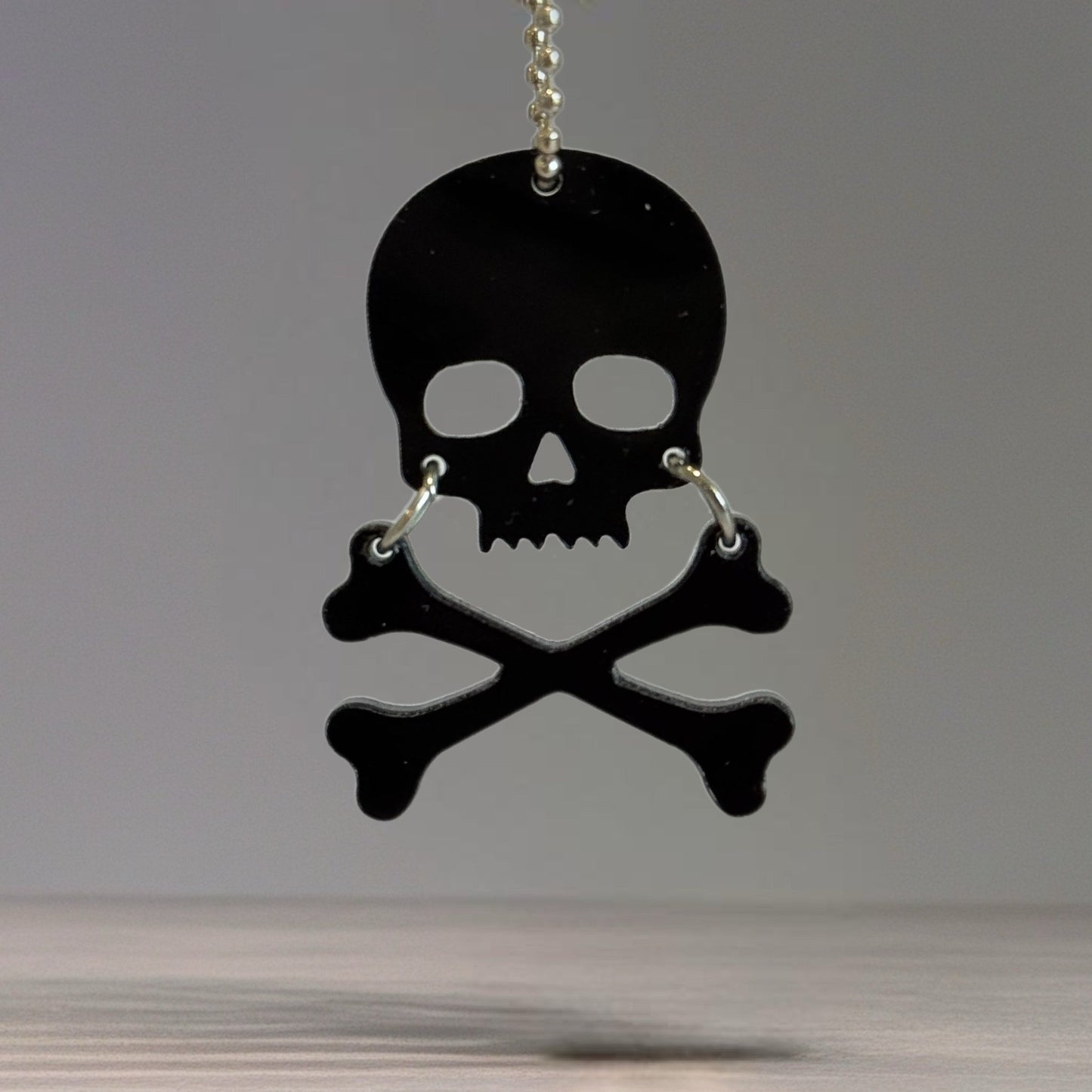 Skull & Crossbones Charm - Tumbler Handle Charm - The Nifty Little Finds - Charm - The Nifty Little Finds