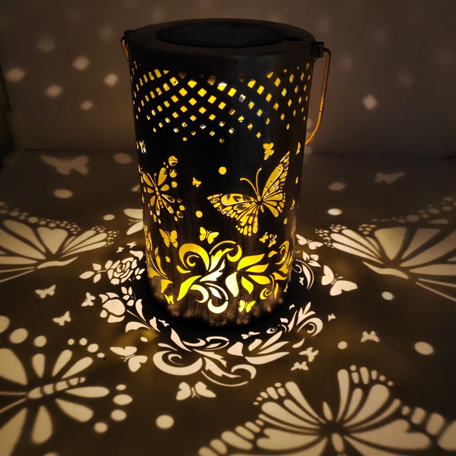 Solar Powered Sunflower Lantern Outdoor Waterproof Iron Art Hollow Garden Decor Hanging Light Factory