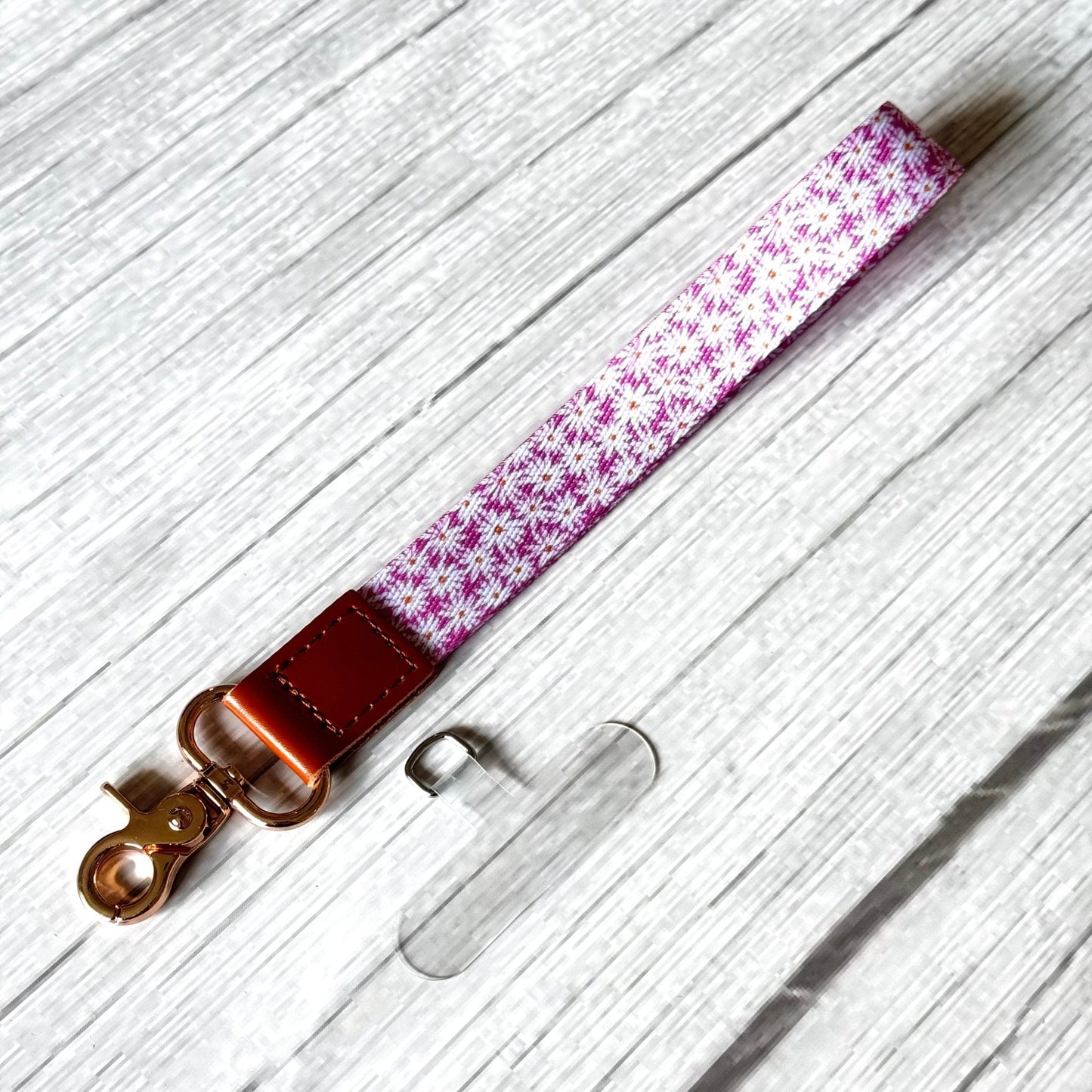 Phone Wrist Strap Keychain with Tether Tab - PINK DAISIES - The Nifty Little Finds - PHONE ACCESSORY - The Nifty Little Finds