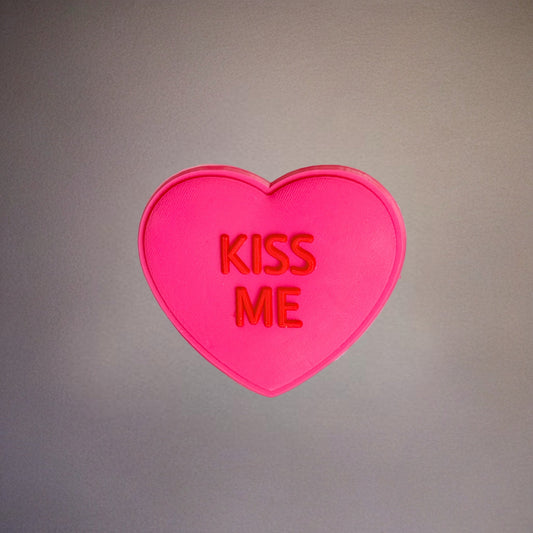Kiss Me Conversation Heart Silicone Tumbler Magnet - The Nifty Little Finds - The Nifty Little Finds
