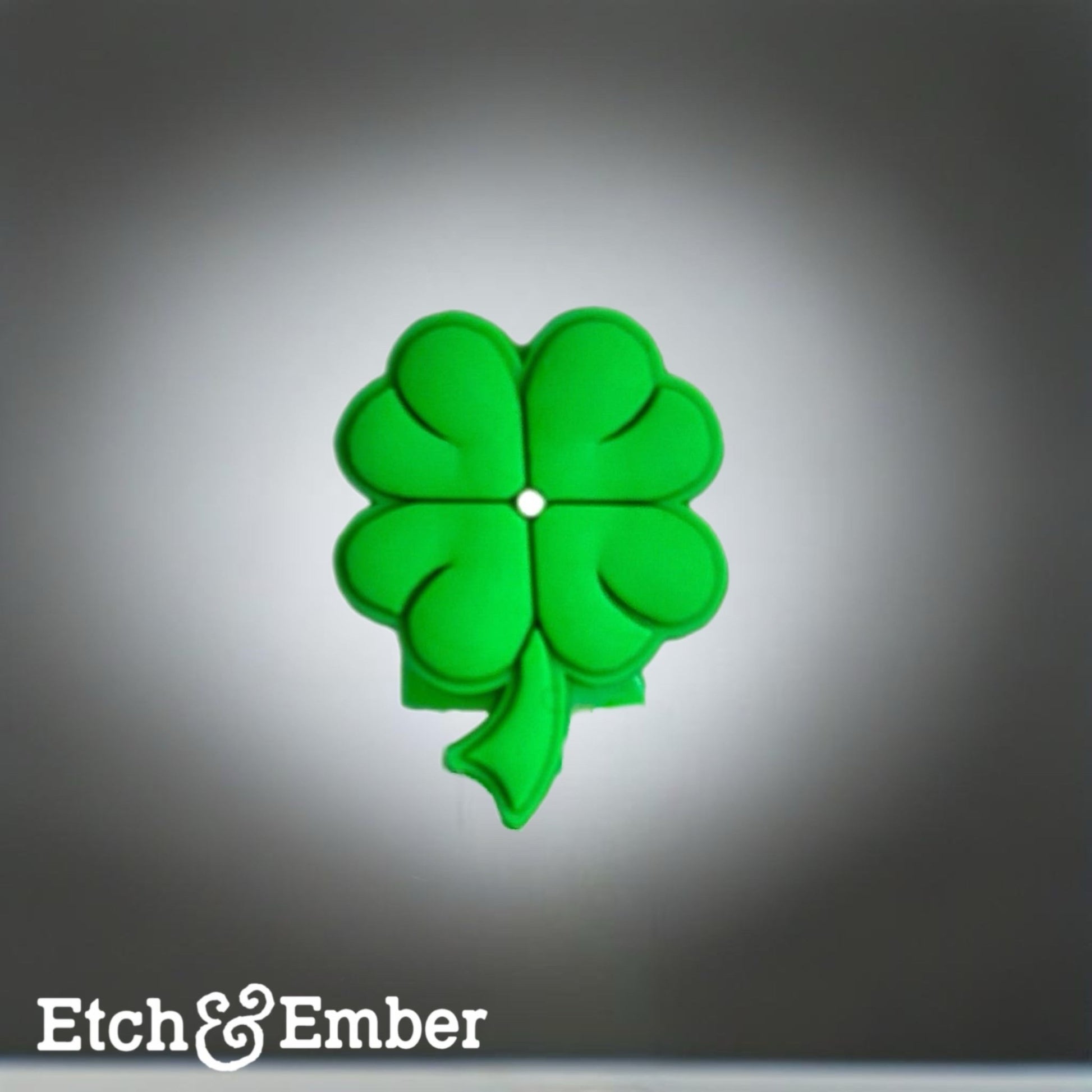 Lucky Clover Straw Topper - The Nifty Little Finds - The Nifty Little Finds