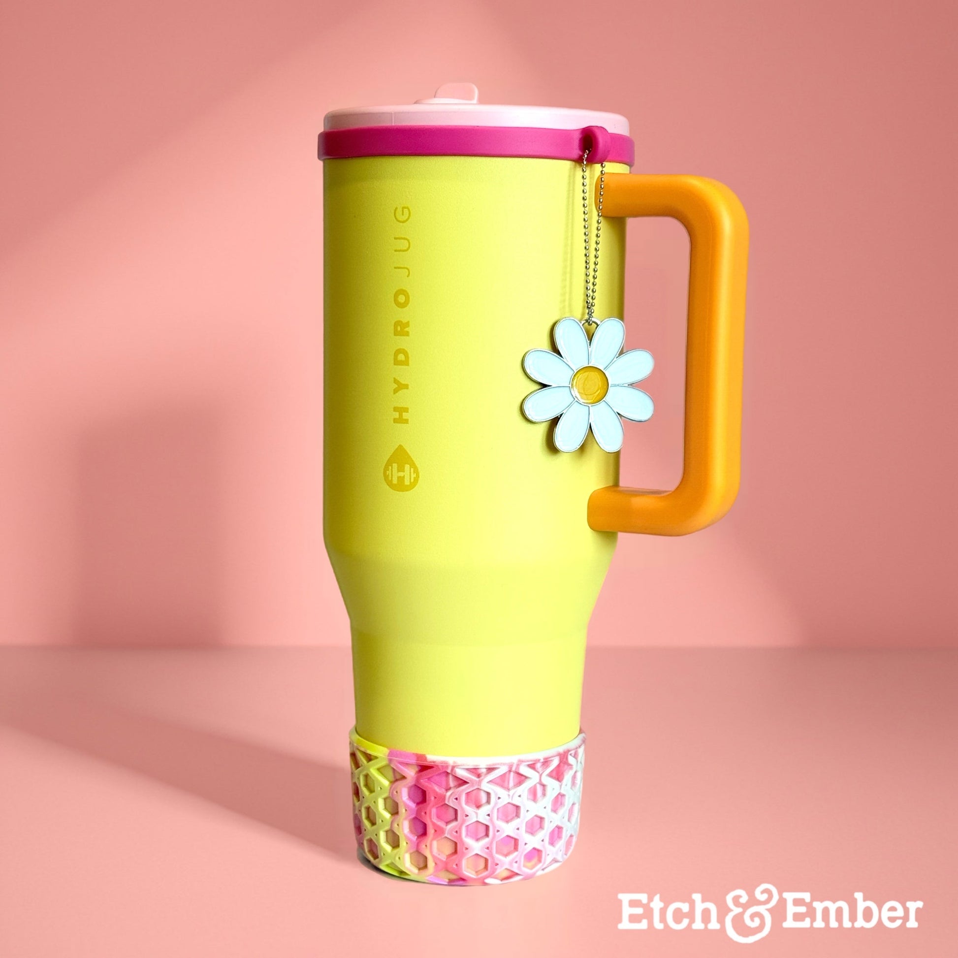 Daisy Charm - Tumbler Handle Charm - The Nifty Little Finds - Charm - The Nifty Little Finds