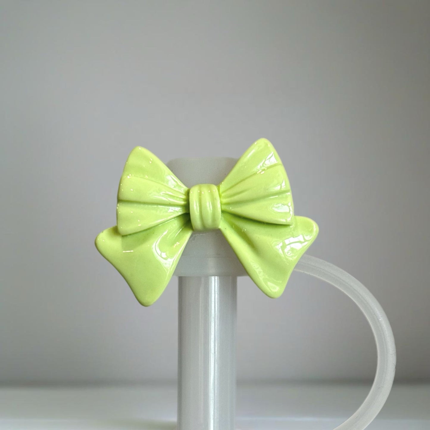 Girly Bow Straw Topper - The Nifty Little Finds - The Nifty Little Finds