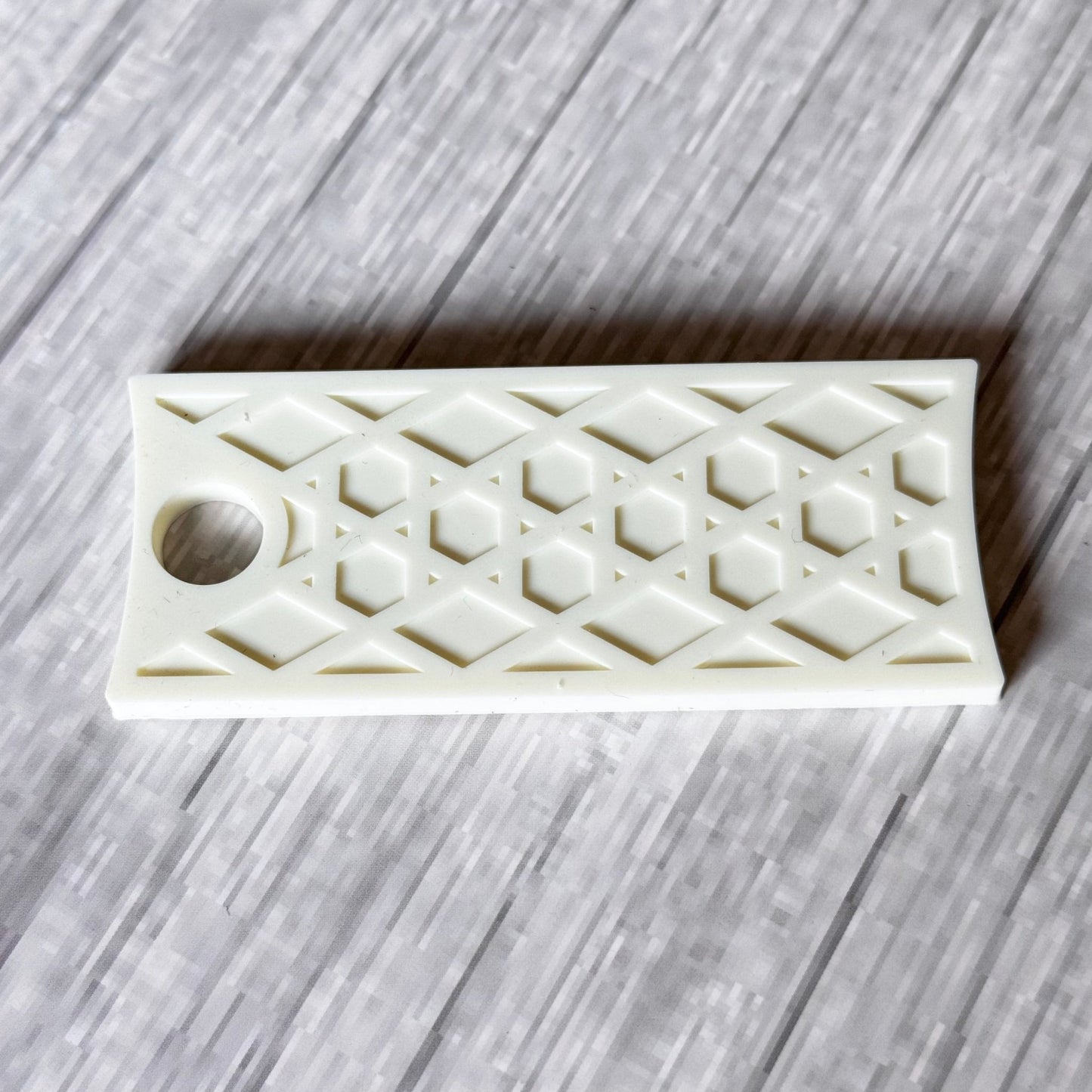 Stanley Silicone Spinner Cover - CREAM - The Nifty Little Finds - The Nifty Little Finds
