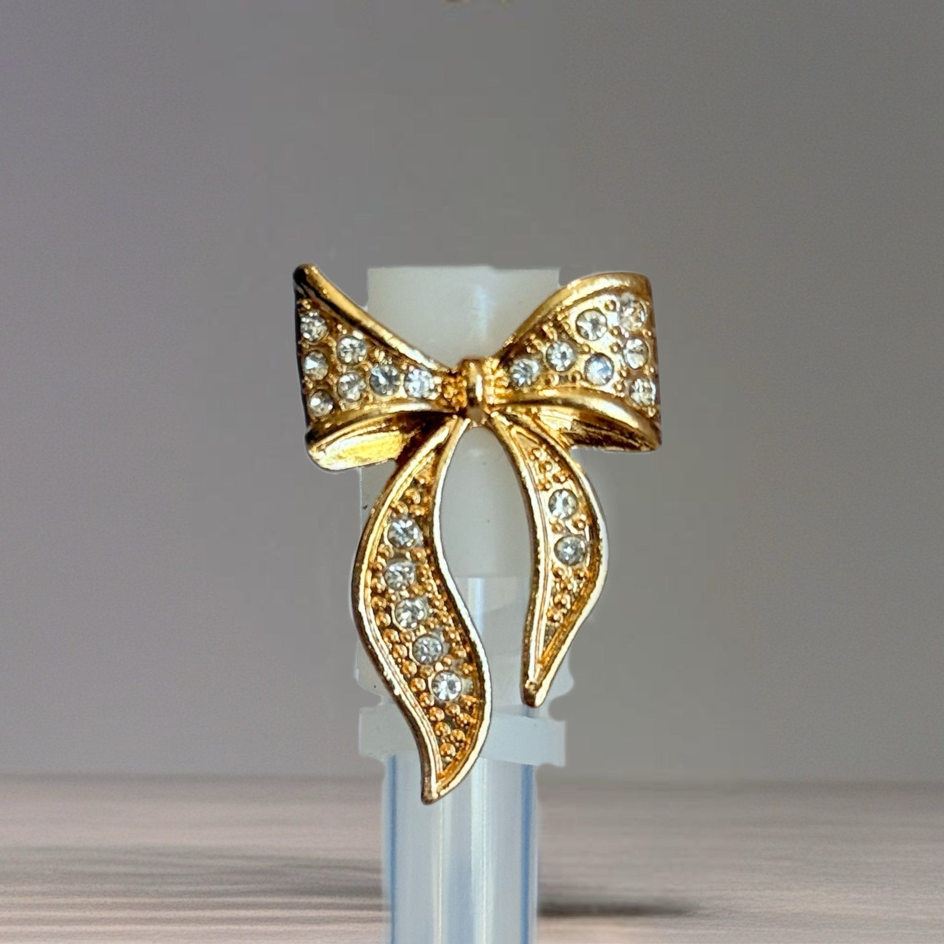 Golden Bow Straw Topper - The Nifty Little Finds - Deluxe Straw Topper - The Nifty Little Finds