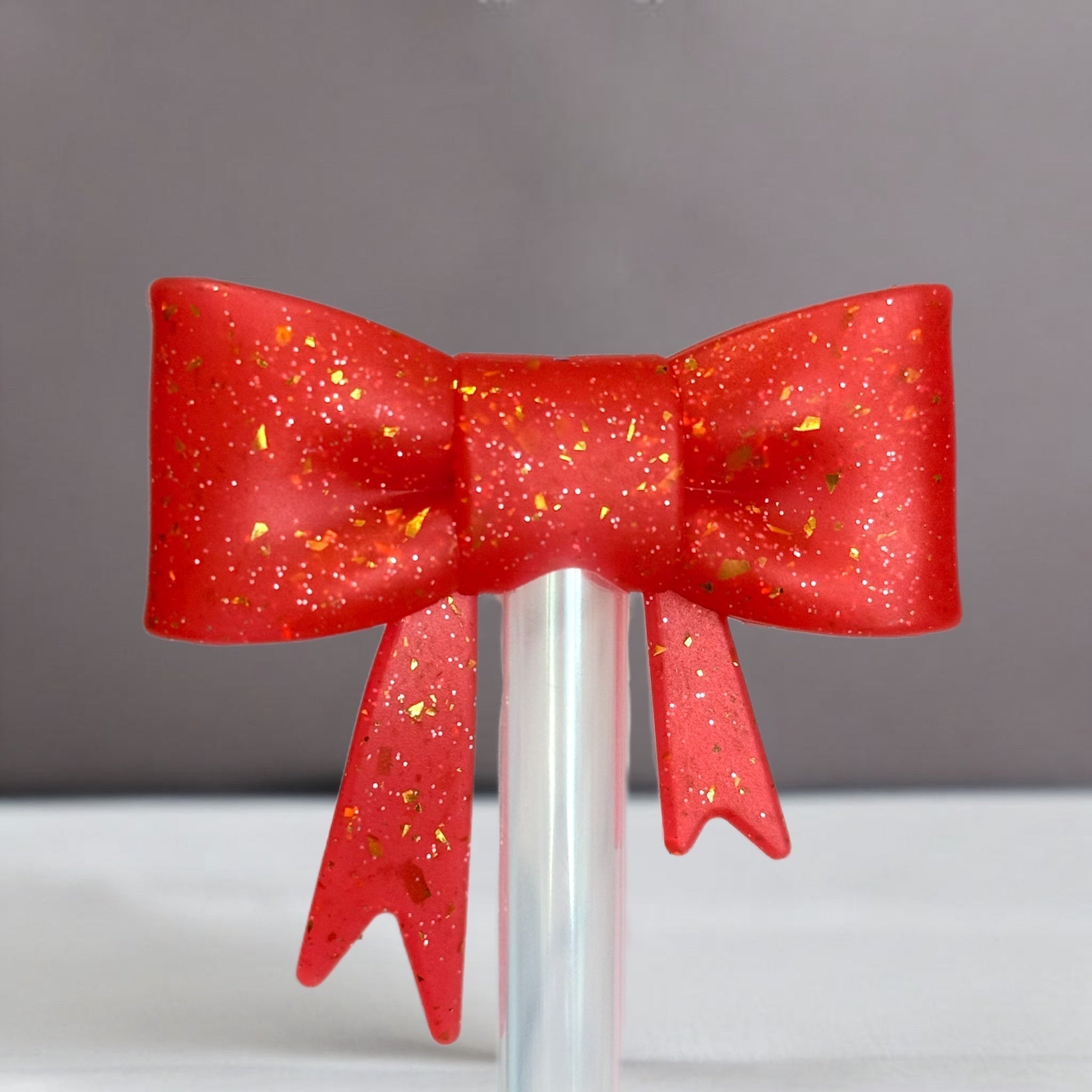 Scarlett Tinsel 3D Bow Straw Topper - The Nifty Little Finds - 3D Bow Straw Topper - The Nifty Little Finds