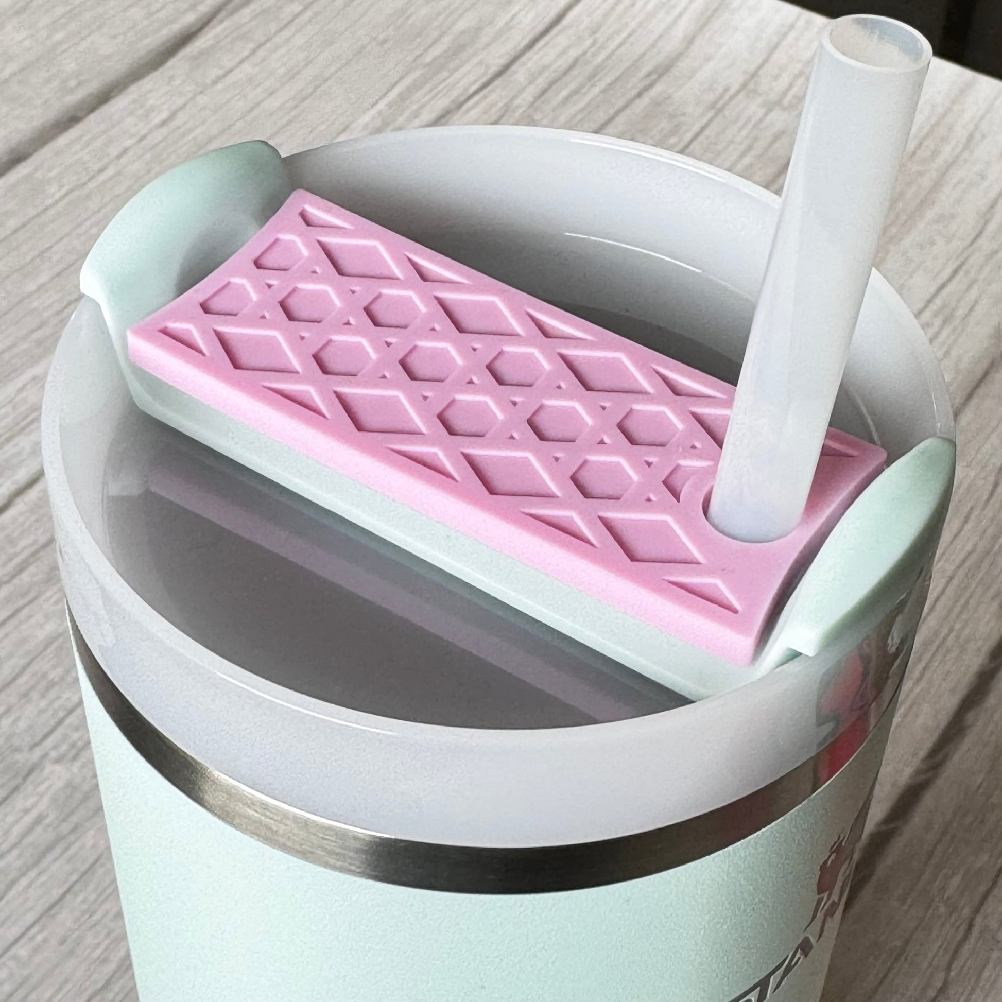 Stanley Silicone Spinner Cover - BUBBLEGUM - The Nifty Little Finds - The Nifty Little Finds