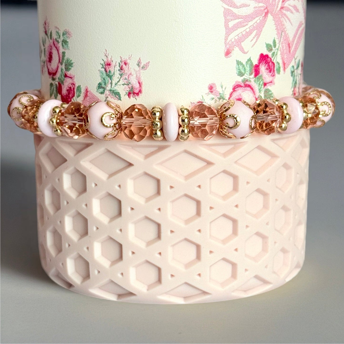 French Kiss Tumbler Bracelet - The Nifty Little Finds - The Nifty Little Finds