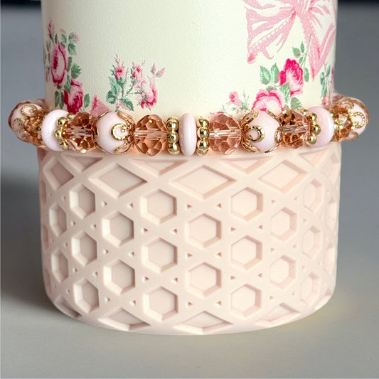 French Kiss Tumbler Bracelet - The Nifty Little Finds - The Nifty Little Finds