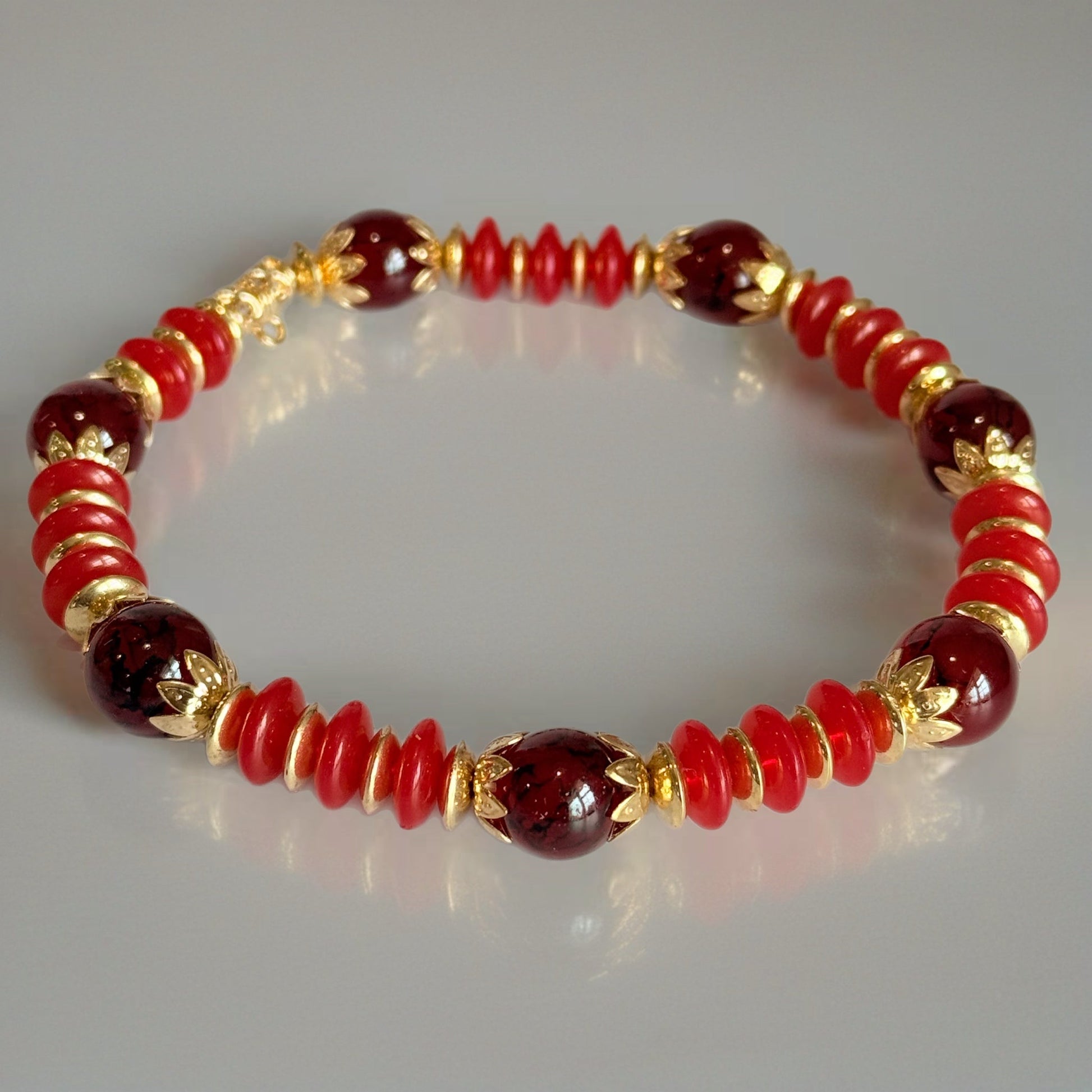 Deluxe Holly Shimmer Tumbler Bracelet *Hydrojug 40oz Only* - The Nifty Little Finds - The Nifty Little Finds