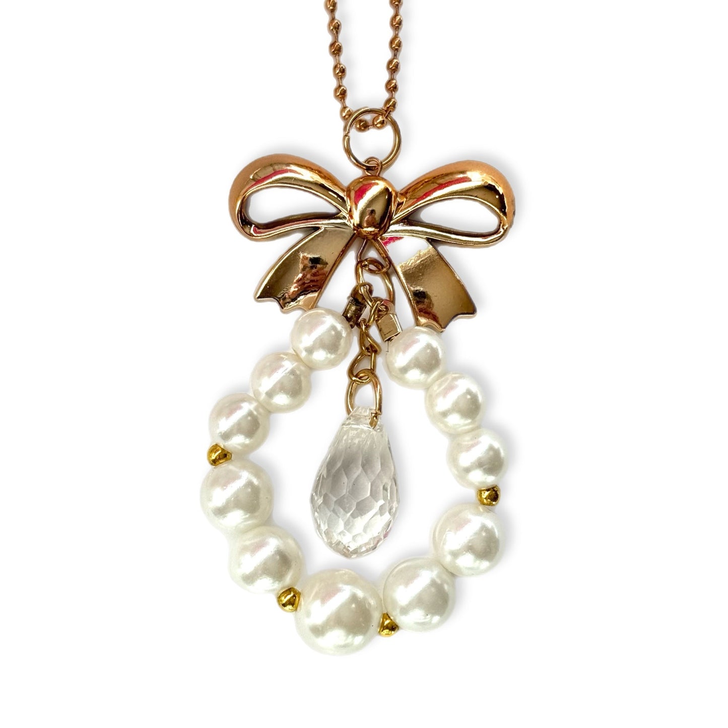 PEARLS & Gold Bow Charm - Tumbler Handle Charm - The Nifty Little Finds - Charm - The Nifty Little Finds