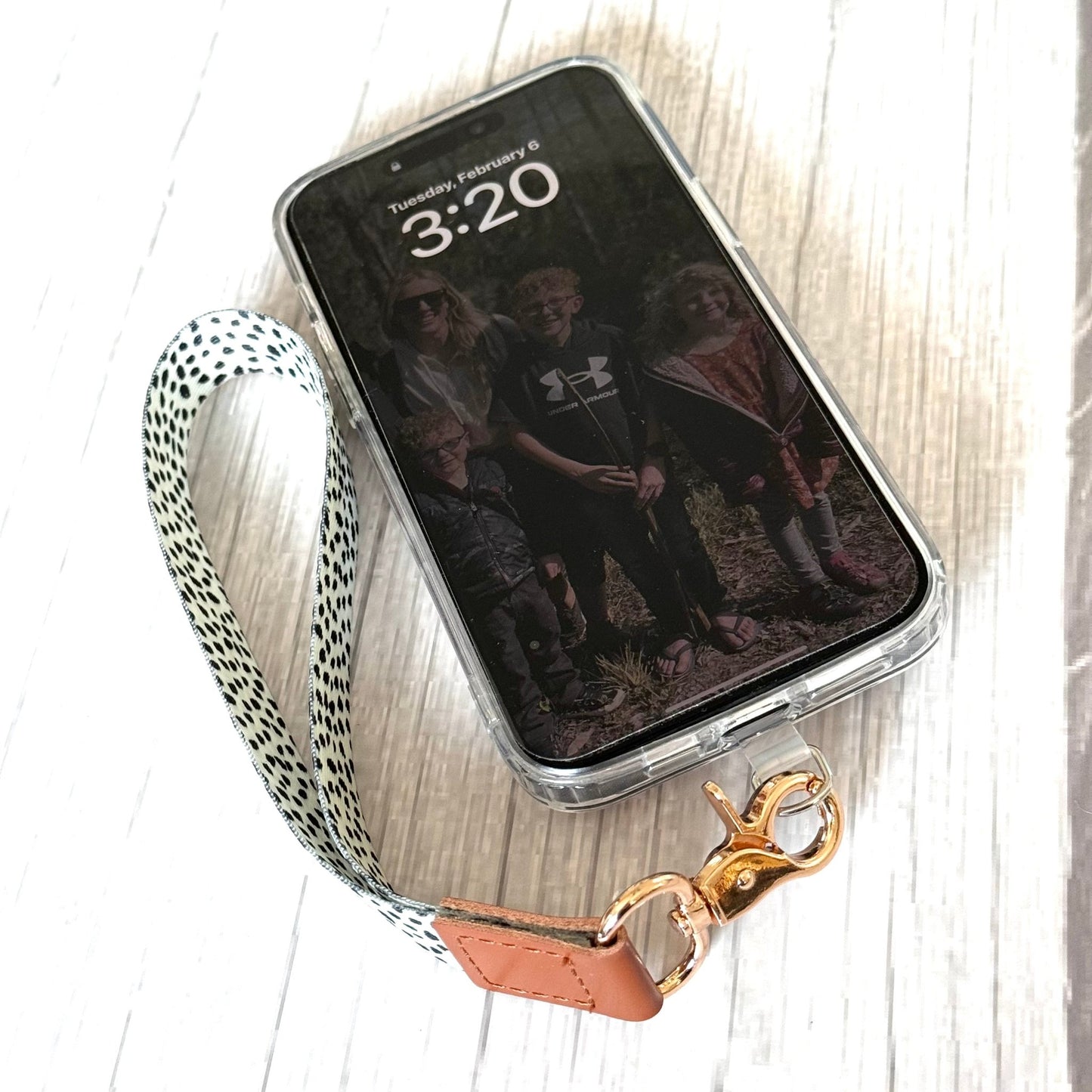 Phone Wrist Strap Keychain with Tether Tab - PINK DAISIES - The Nifty Little Finds - PHONE ACCESSORY - The Nifty Little Finds