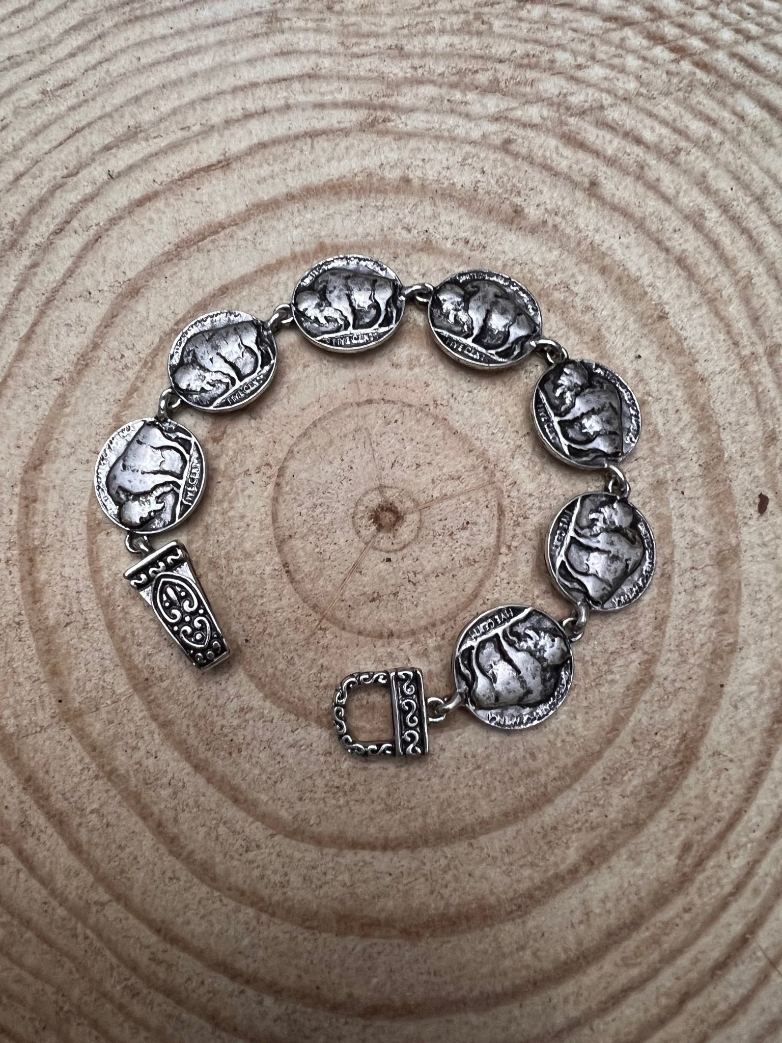 Western Buffalo Coin Magnetic Bracelet — Easy-On Silver Bangle